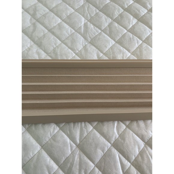 UNITED SHADE 32’’ W X 11” H 1" PLEAT SUEDE RV PLEATED SHADE 920486 NEW😀 - Picture 7 of 12